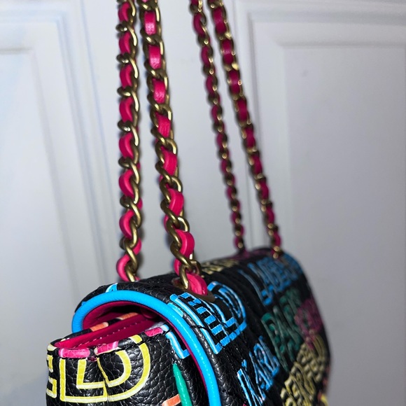 Karl Lagerfeld: Neon Paris Agyness Convertible Shoulder Bag - Picture 11 of 14